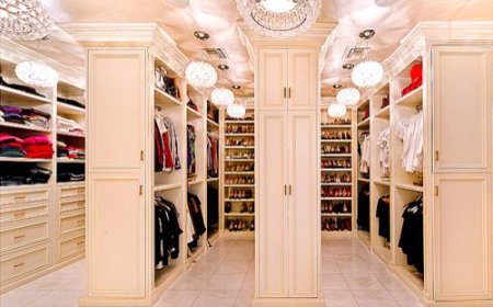 5 Outfits Every Lady Needs in Her Wardrobe  👗✨